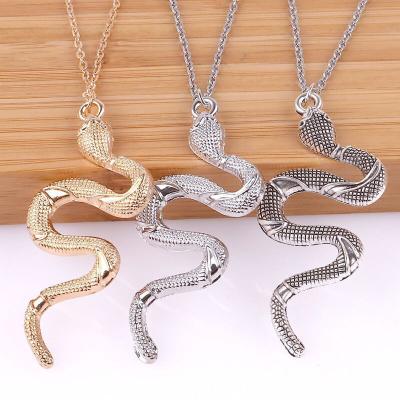 China Other fashionable products of small snake fashion jewelry necklace personality retro fashion snake pendant sweater chain for sale