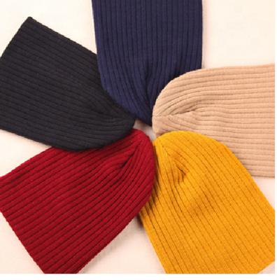 China JOINT Custom 100% Colorful Acyrlic Slouch Beanie / Knit Slouch Beanie Hat With Woven Label for sale