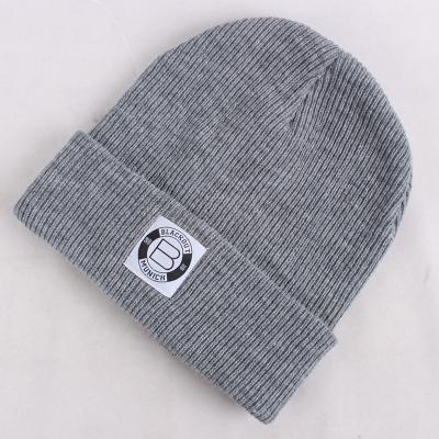 China COMMON fashion Beanie With Woven Label made to order, custom acrylic knitted cuff beanie for sale