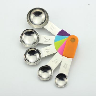 China New Design 5pcs Viable Stainless Steel Magnetic Dosers Set With Silicone Cover Handles for sale