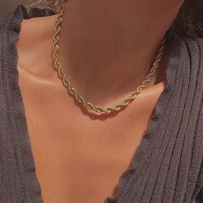 China Fashionable high quality silver multi-layer short thick bar gold chain twist new style personality shiny necklace for sale