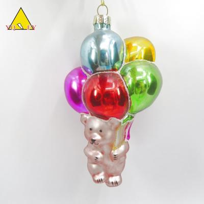 China Europe Traditional Newcomer Glass Figurines Christmas Gifts Hand Painting Hanging Decoration for sale