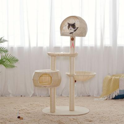 China Sustainable Eco-friendly Durable Scratcher Cat Scratching Posts Climbing Rattan Cat Tree for sale