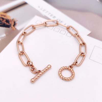 China Elegant women's popular vintage AU750 18K pure bracelet true and free exquisite jewelry box sample deliver to new customers for sale