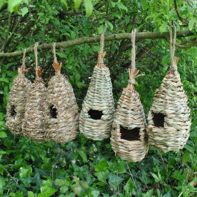 China Viable Bird Rooster Pack (set 6) of Straw and Raffia Roosting Pockets for sale