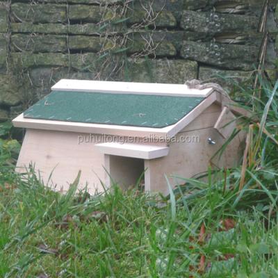 China Small Animals Hedgehog House/Feeder for sale