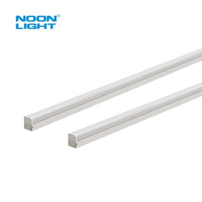 Cina Plafoniera lineare montata di superficie 8FT 60W 130lm/W 7800lm del LED in vendita