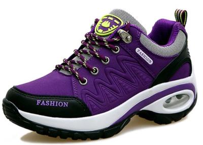 China Sturdy Comfortable Athletic Shoes With Breathable Soles Cushioned Running Trainers for sale