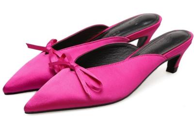 China Silk Fabrics Upper Comfortable Clogs And Mules With Bowknot Pointed Toe for sale