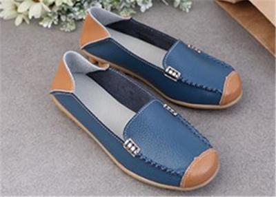 China Genuine Leather Ladies Flat Shoes Casual Loafers Soft Moccasins Slip On Driving Shoes for sale