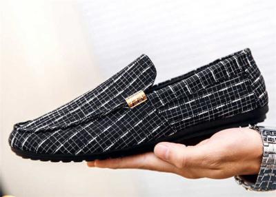 China Europe Style Loafer Slip On Shoes Fashion Rivets Wedding Party ROSH Certification for sale