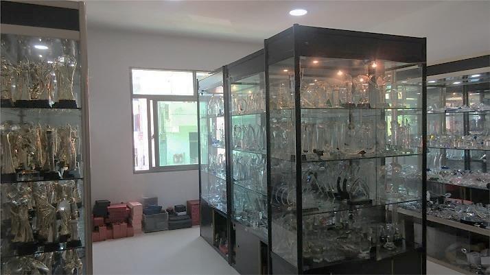 Verified China supplier - Pujiang Minghuang Crystal Co., Ltd.