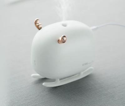 China Hotel Christmas Gift 260ml Ultrasonic USB Charging New Sleigh Deer Humidifier for sale