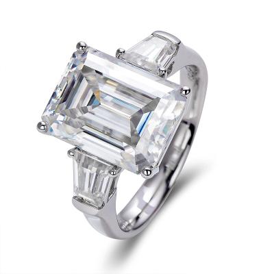 China Wholesale CAZY Luxury Ring 18k White Gold Emerald Cut Moissanite Diamond Ring Classic Shiny Fine Jewelry CLASSIC Jewelry for sale