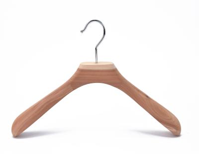 China SHOW ECO Friendly Natural Red Cedar Wood Coat Hanger For Closet Anti Insects for sale