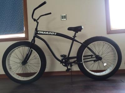 Cina Beach Cruiser Style Fat Tire Bike con pneumatici 26*4.0 e materiale di forcella in acciaio in vendita