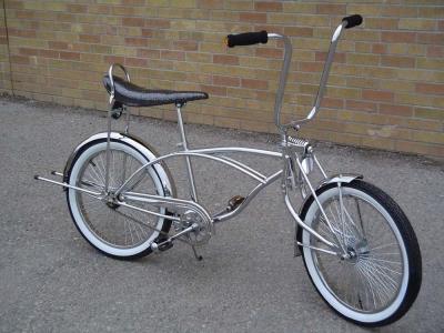 China Low Rider Bicycle 20 Inch Cruiser Bike with Banana Seat and 13kg Gross Weight for sale