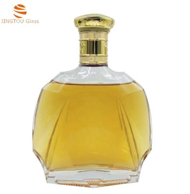 China Wholesale 700ml Rum Vodka Spirit Glass Bottle Bestselling Crystal Bottle Whiskey Beverage Wholesale Empty Glass Bottles Export for sale