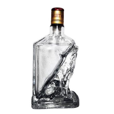 China King unique barhan whiskey wolf drink design high quality glass bottle for sale