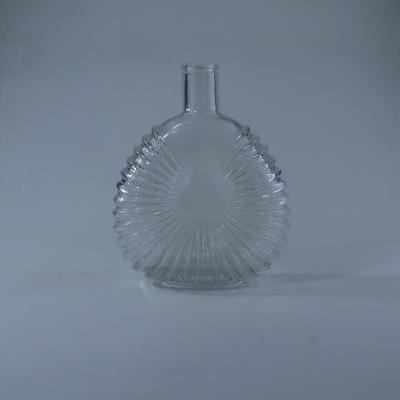 China Beverage XO brandy best-selling clear glass bottle is 500ml and 700ml for sale