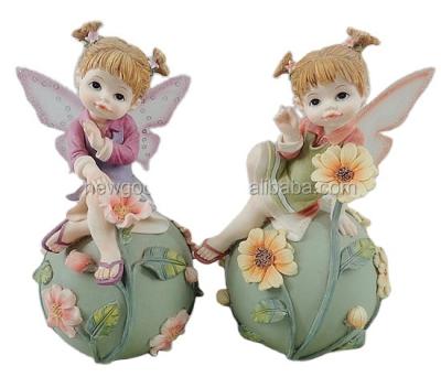 China All Over The World Resin Home Decor Set Of Two Flower Fairy Garden Ornaments Fairy Statue for sale