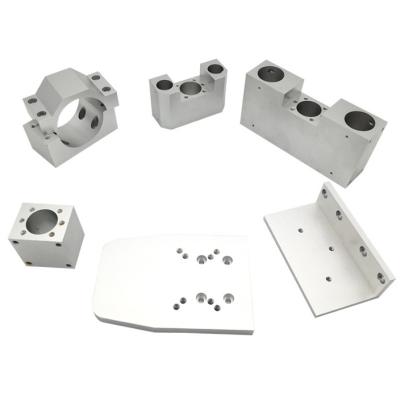 中国 High Precision Aluminum Mechanical Drive Parts Shaft Bracket Engine Parts Auto CNC Customized Machining 販売のため