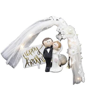 China Romantic Prince and Princess Resin Wedding Doll Cake Topper Bride and Groom Wedding for Birthday Wedding Cake Decoration for sale