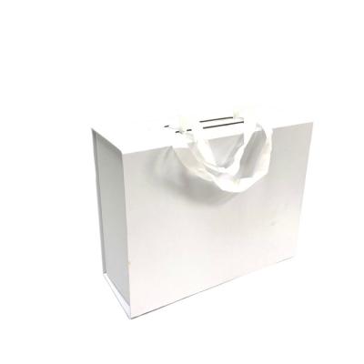 China Exquisite Design Biodegradable Recyclable Foldable Storage Wedding Packaging Gift Box for sale