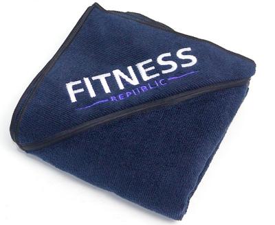 China Quick Dry Gym Towels Microfiber Workout Towel Sports Towel Quick Dry Fitness For Travel Camping With Embroidery Print Logo Zipper Pocket for sale