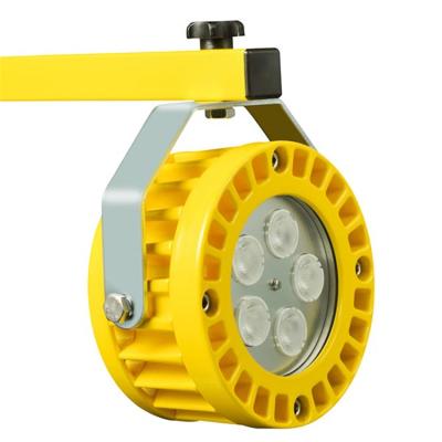 China High Quality Hot Selling 30W Warehouse Loading Dock Handling Lighting LED Double Arm Dock Light for sale