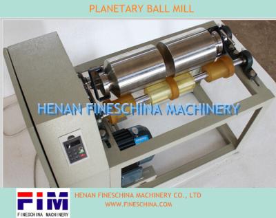 China Grinding All Kinds Of Materials Good Quality Small Lab Two Roller Mill With Zirconium, Stainless Steel, Ceramic Pot for sale