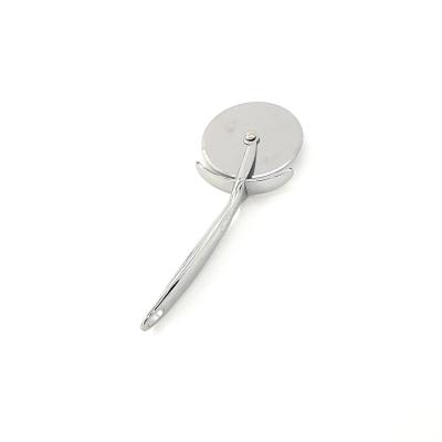 China Disposable Hot Selling Kitchen Tools Zinc Alloy Pizza Cutter for sale