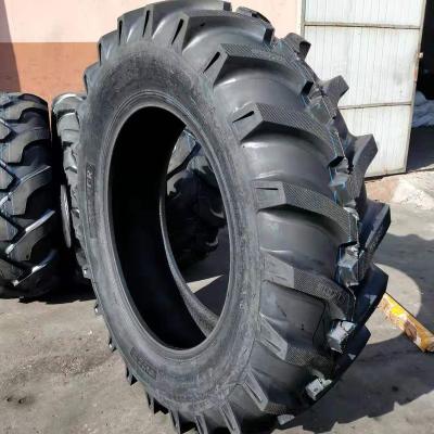 Cina Agricultural Tractor Forklift Rubber Rubber Tire in vendita