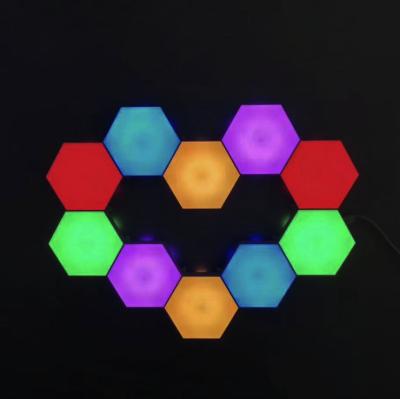 China Commercial Hexagonal Removable Decorative Wall Lamp Touch Sensor RGB Touch Led DIY Use Honeycomb Honeycomb Lights Modular Honeycomb Light for sale