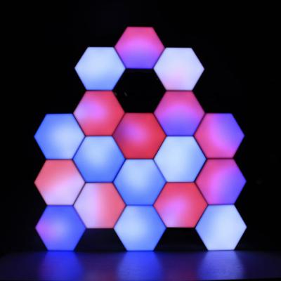 China Commercial Use DIY LED Hexagon Lights Modular Led Night Light With ABS Remote Control Hexagon Led Touch Light for sale