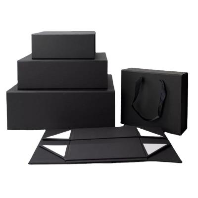 China Recyclable Custom Large Tissue Cardboard Black Folded Magnetic Paper Gift Box for sale