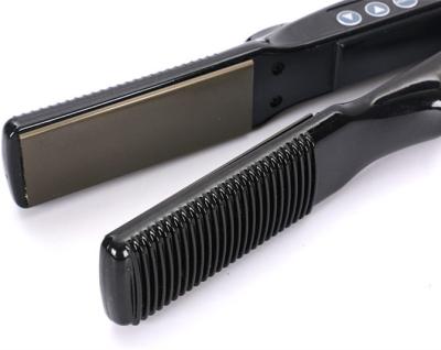 China Commercial wholesale at low price professional portable hair straightener brush for sale