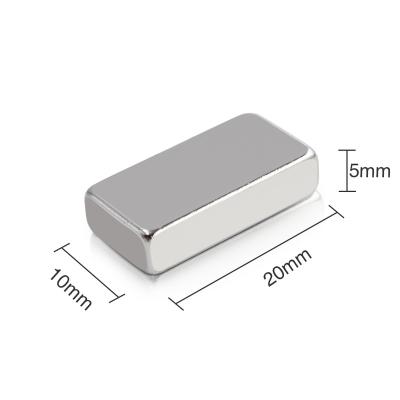 China Industrial Magnet hold Magnet materials Badge Stronger neodymium Magnetic Strip tiles for sale