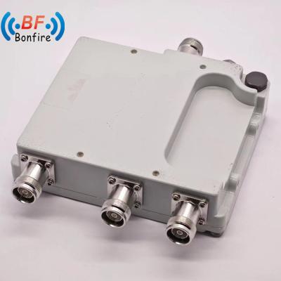 China Grey/Red/Black Triplexer 698-960 1710-2170 1920-2710 2300-2400 2500-2700MHz RF Diplexer Dual Band Combiner for DAS IBS for sale