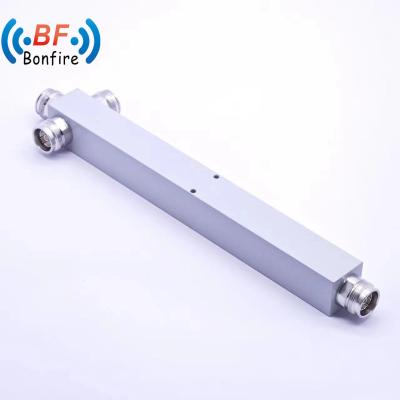 China 617-4000MHz 3 Way RF Reactive Power Divider 4.3-10 Female Low Pim Production OEM/ODM for sale