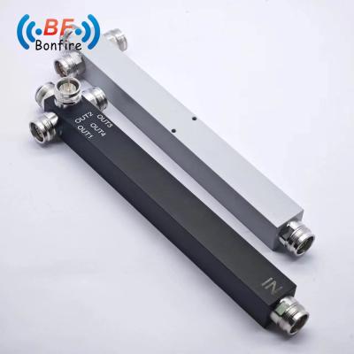 China 50W tweewegsplitser voor telecommunicatieproducten Low Vswr 617-4000MHz SMA Vrouwelijk Te koop