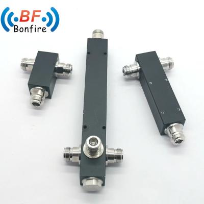 China Innen/buiten IP65 500W 350-3800MHz 3-weg splitser met 7/16 DIN vrouwelijke aansluiting Te koop