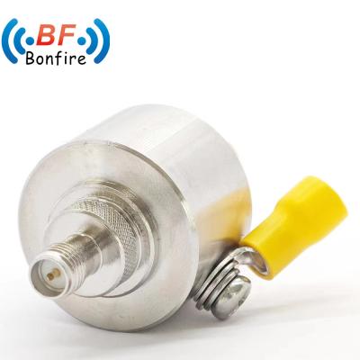 China Grijze 50 ohm F-type Man Plug to F Vrouwelijke Jack Coaxal Surge Protector Arrestor 0-3GHz Te koop