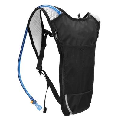 China 2018 Fashion Sports Hydration Backpack Bag With 2L Water Bladder Camel Wholesale Waterproof Cycling Backpack for sale