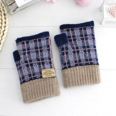 China New Arrival Comfortable Warm Germany Women's Half Finger Velvet Cycling Hiking Winter Autumn Outdoor Warm Gloves for sale