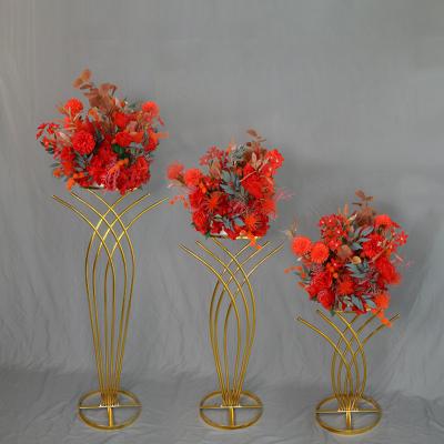 China New wedding cute/decorative props iron flower stand wedding decoration metal table vase for sale