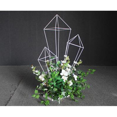 China Creative Cute/Decorative Wedding Vase Art Holder Metal Decor Flower Arrangement Iron Props for sale