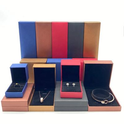 China Newest Fashion Jewelry Box Paper Rectangular Pendant Necklace Box Pendant Box Bracelet Package for sale