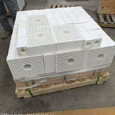 China High Strength Stripping Resistance Refractory Bricks Firebrick For Heat Accumulating Tanks Furnaces for sale