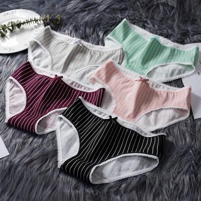 China Breathable Cotton Mid-Rise Underwear For Ladies for sale